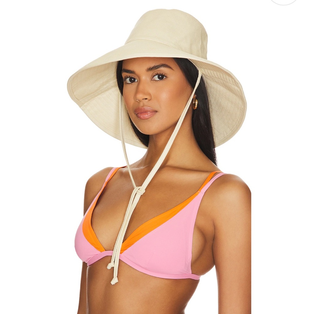 Lack Of Color Holiday Bucket Hat Beige